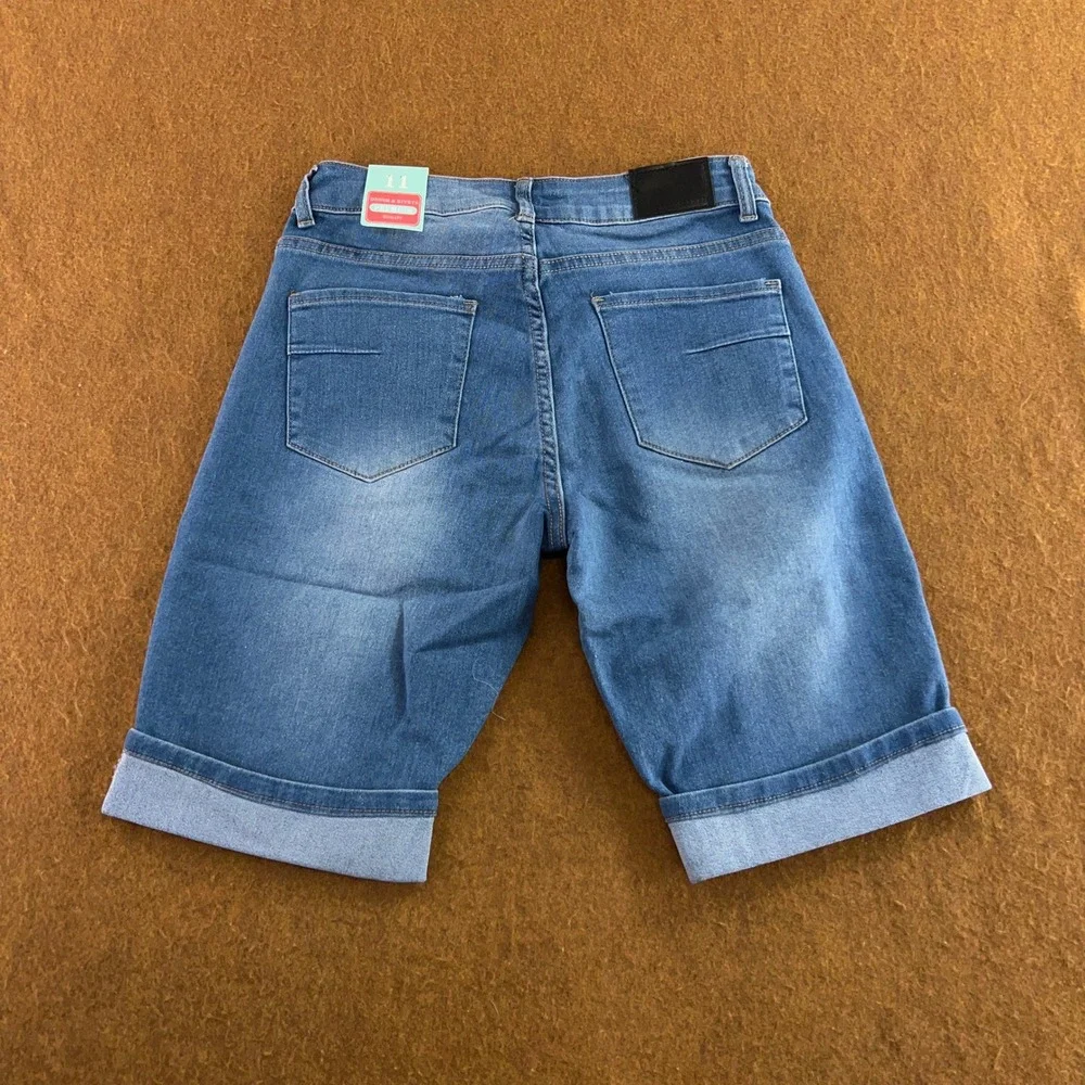 Denim & Rivets Juniors 11 Med Blue Cuffed Bermuda Denim Shorts NWT